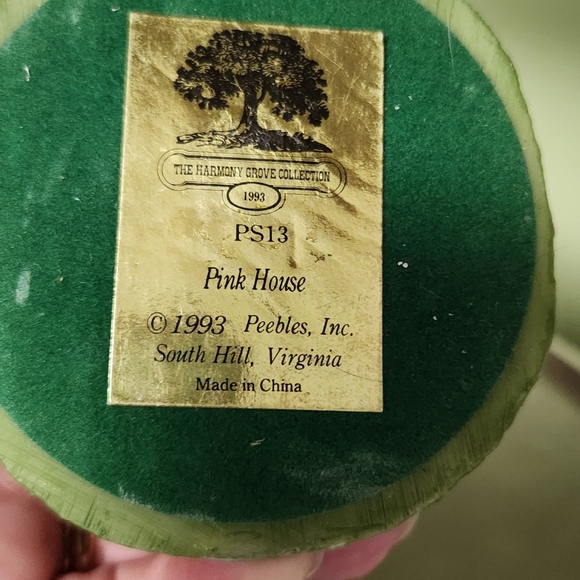 3 Piece Peebles Collection  1993 -1995 Pink House, Church  and Tobacco Barn - Picture 5 of 16